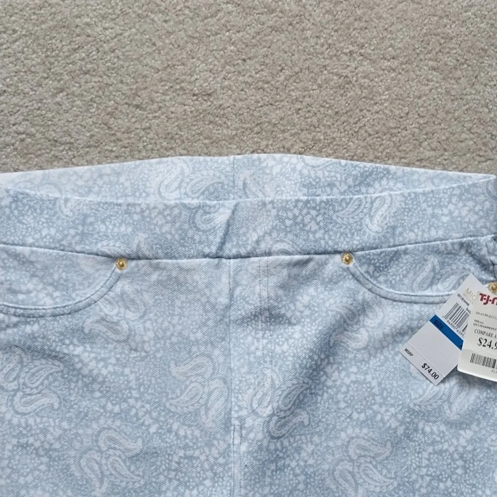 Michael Kors Stretchy Pants - Picture 3 of 11